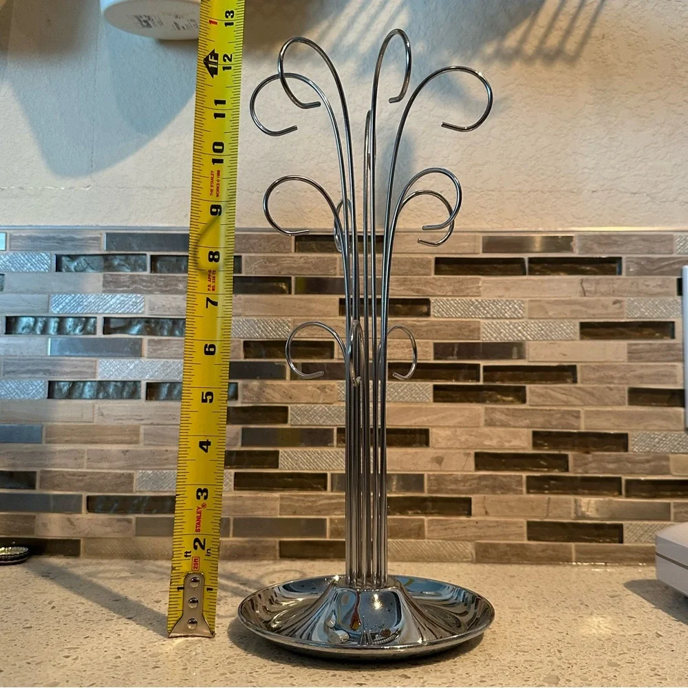 Metal necklace / jewelry tree organizer